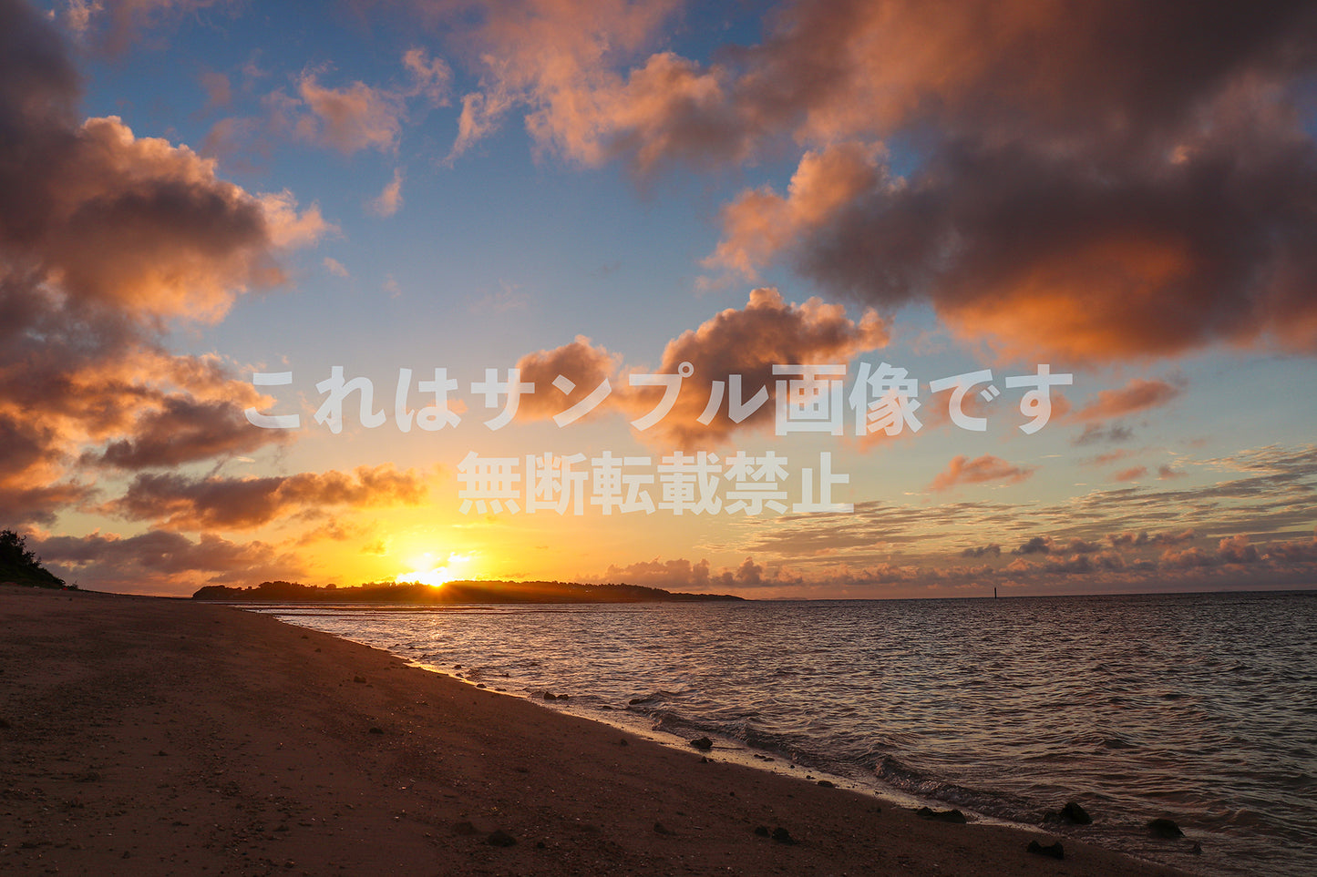 日の出と浜辺_1