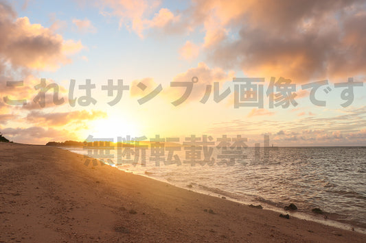 日の出と浜辺_2