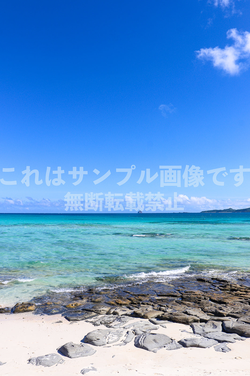 エメラルドグリーンの海_5