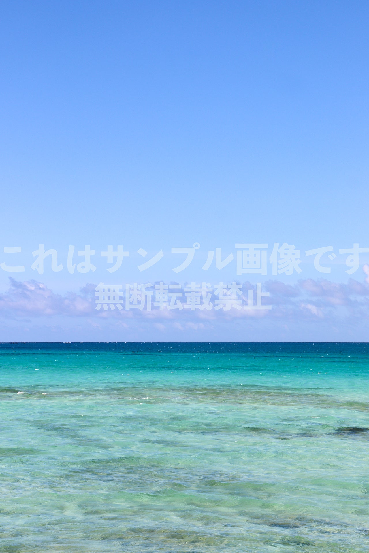 エメラルドグリーンの海_6