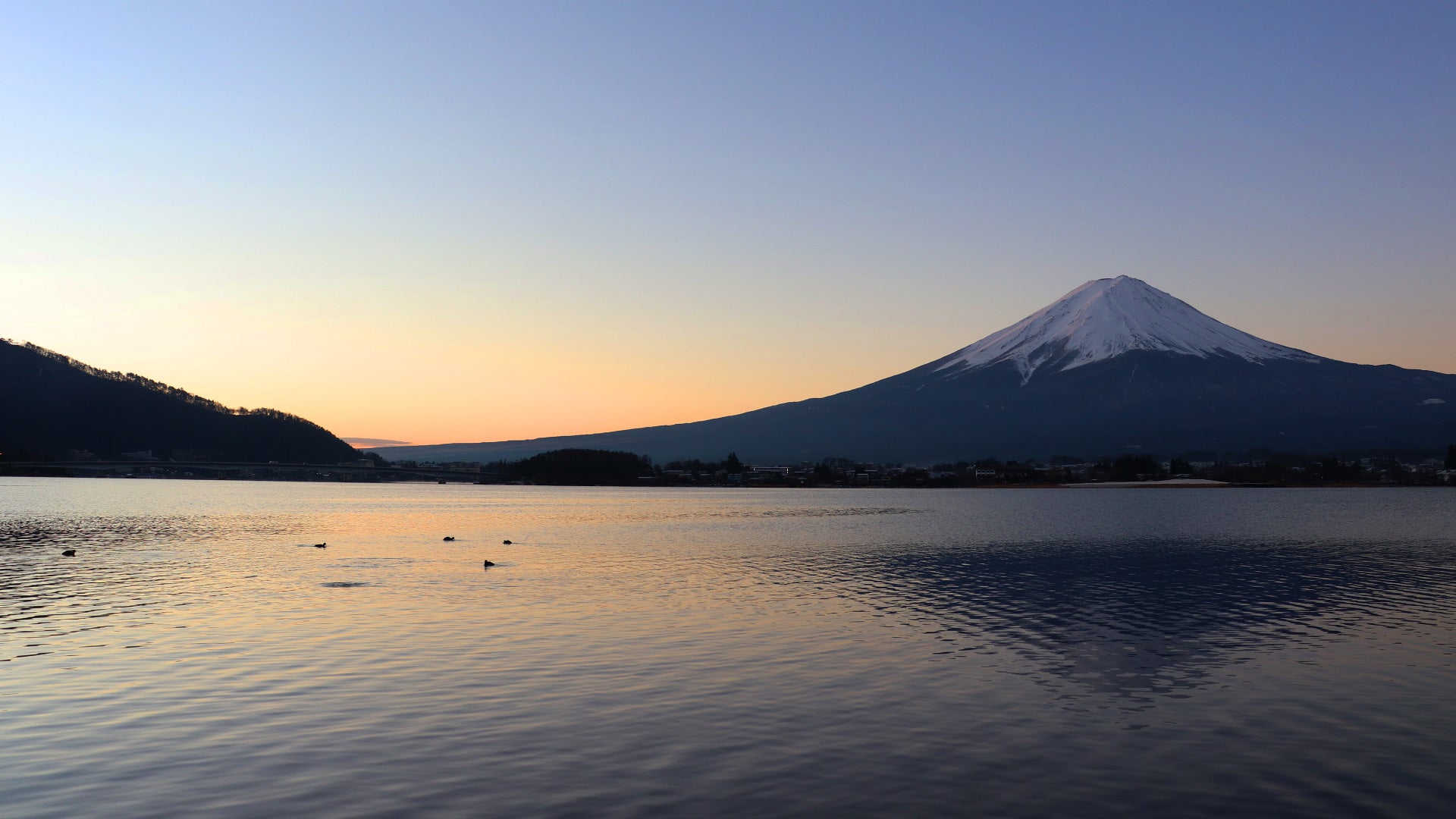 朝の富士山